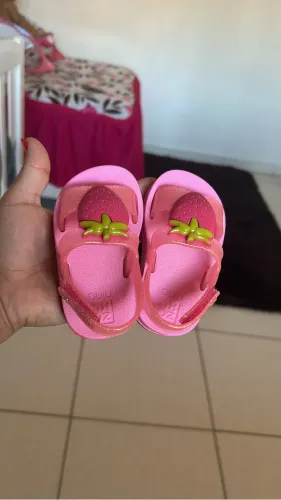 Chinelo de menina