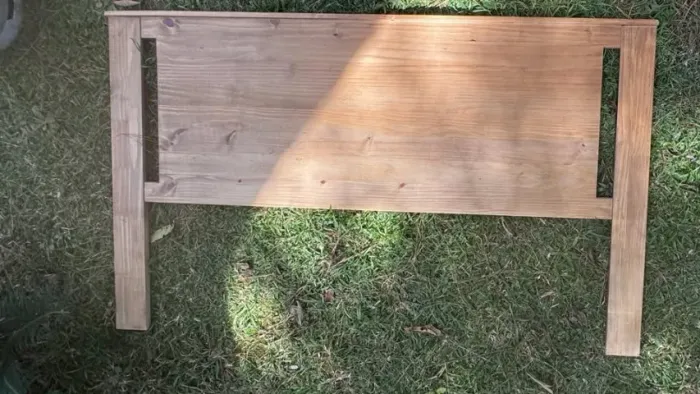 Cabeceira de Cama em Pinus Autoclavado - Tamanho Casal