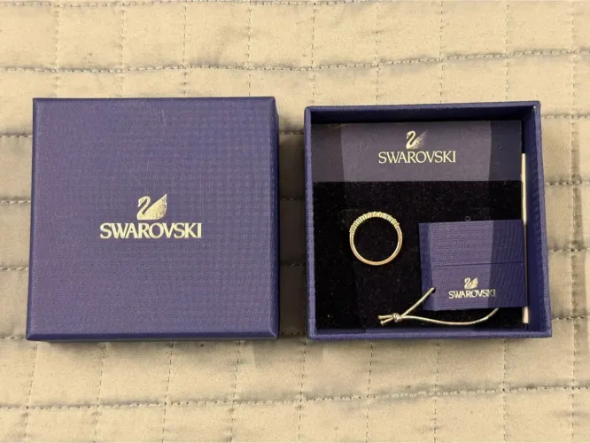 Anel Swarovski Original com Caixa - Cristais Swarovski