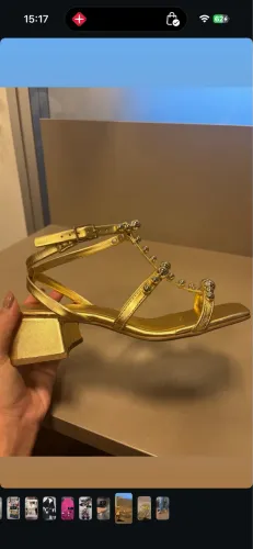 Salto dourado tam 36