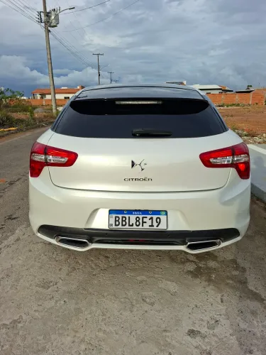 Citroen DS5 1.6 SO Chic Turbo 16V 5P Aut. 2015