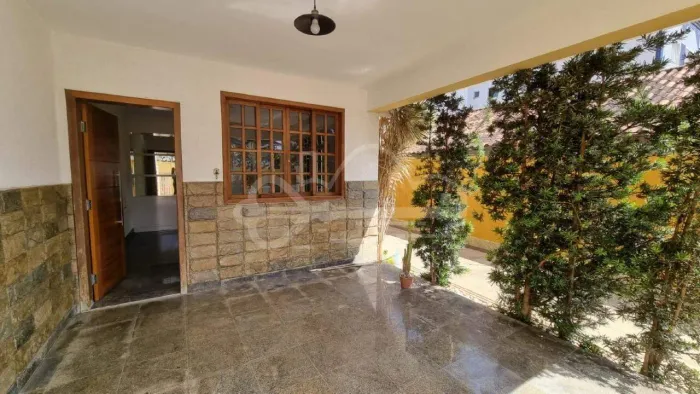 Casa geminada à venda, 4 quartos, 1 suíte, 6 vagas, Castelo - Belo Horizonte/MG