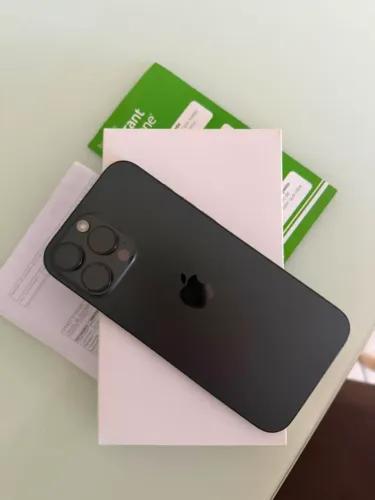 iPhone 16 Pro Max 256GB Titânio Preto Excelente