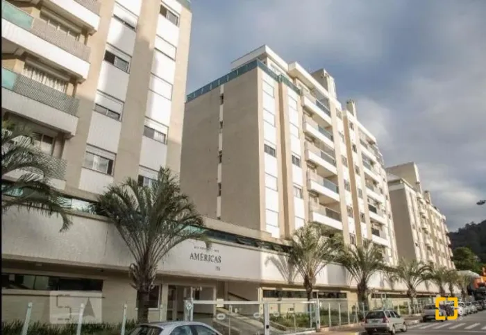 Cobertura Duplex com 3 quartos, à Venda na Trindade - Florianópolis.