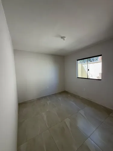 Vendo casa 2/4 Jardim Ana Beatriz 2