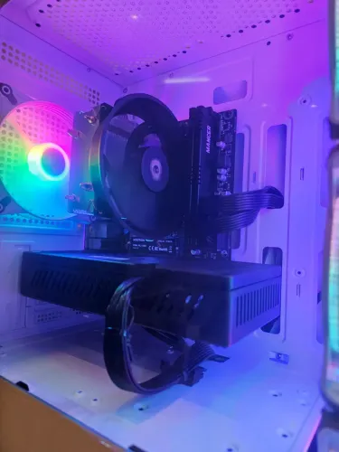 PC Gamer Completo (Novo) - Ryzen 5 5500 + RX 590 + 16GB RAM - Rodando Tudo!