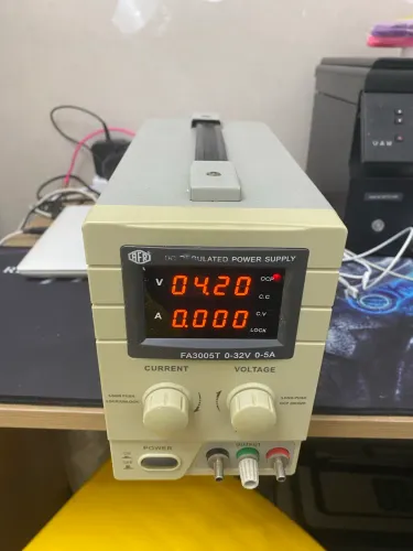 Fonte de Bancada 4 digito AFR fã -3005t