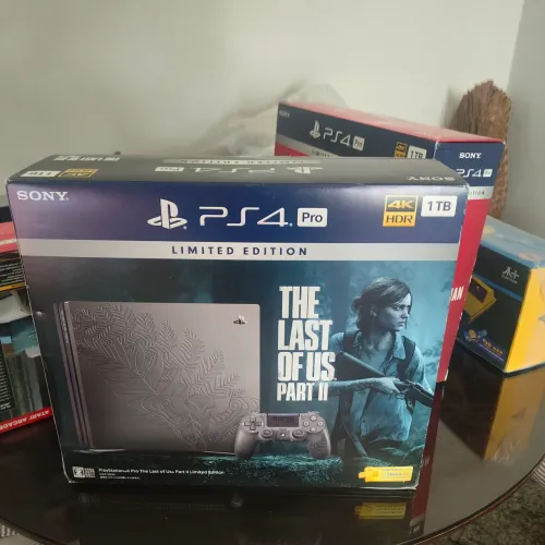 Playstation 4 Pro The last of us Limited Edition Novo