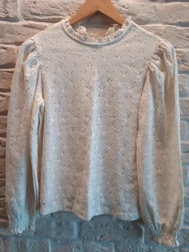 Blusa Zara nude tam 13-14 (veste P/M adulto) - nunca usada