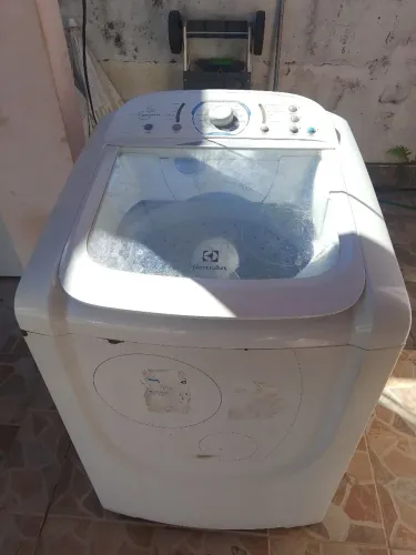 Vendo máquina de lavar com garantia de 6 meses