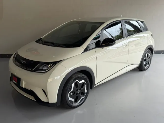 BYD Dolphin EV (Elétrico) 2026