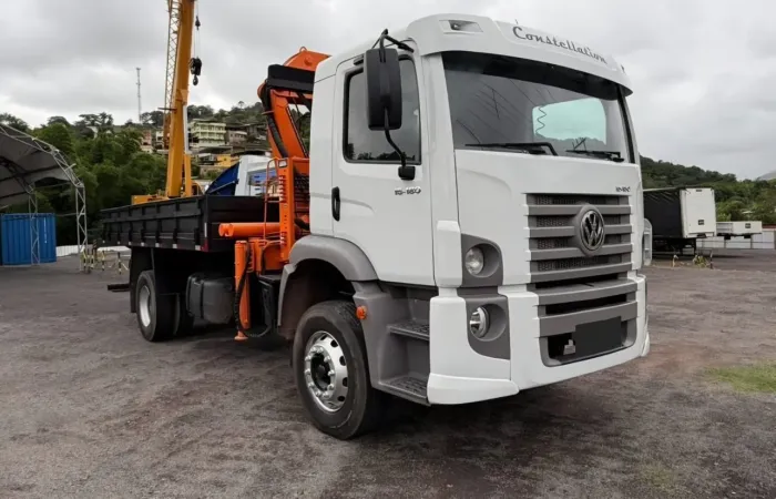 Volkswagem 15.180 carroceria munk ano 2015
