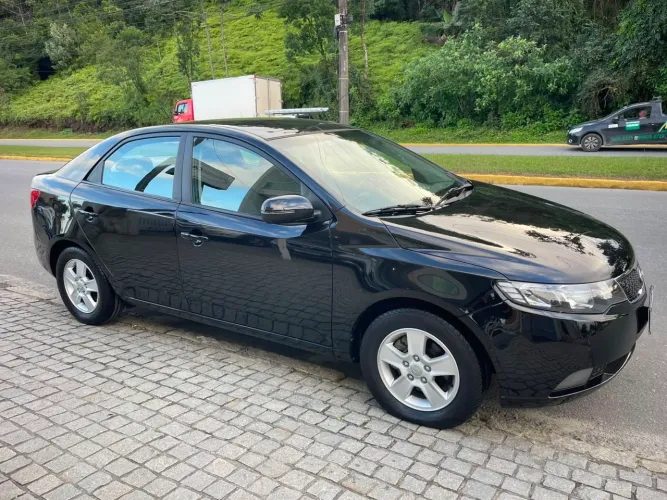 Kia Motors Cerato 1.6 16V Mec. 2012