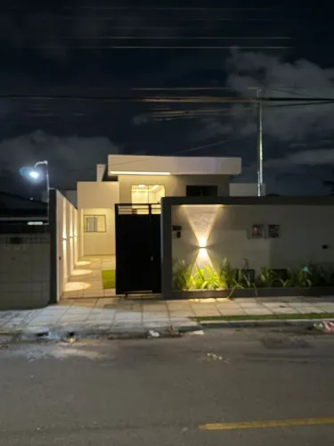 Vende-se maravilhosa casa nova de 3 quartos no Cristo 