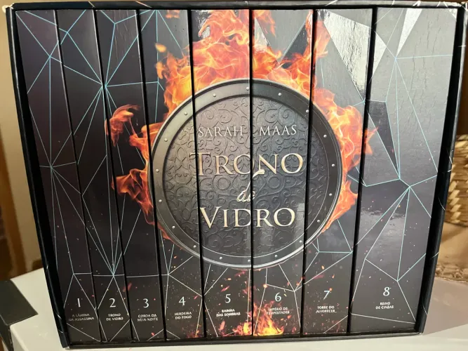 Box trono de vidro + pôster e marca páginas