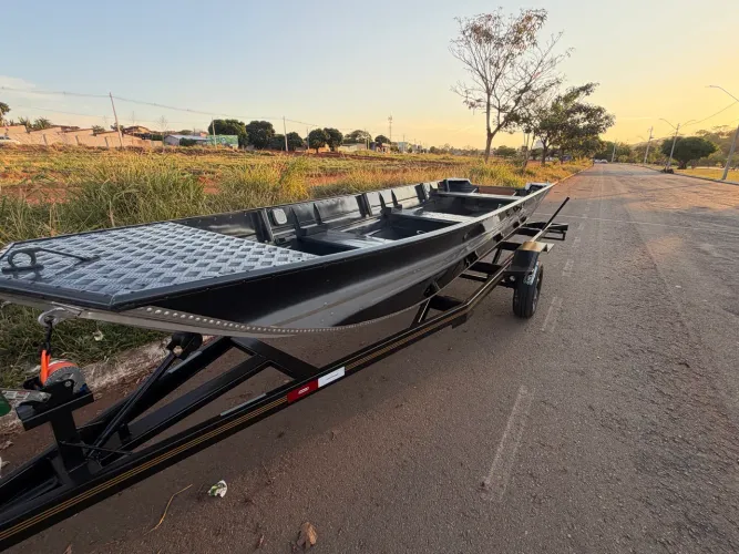 Barco marreco novo com carreta kit