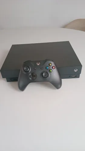Xbox One X