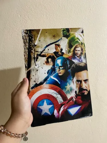 Placas Decorativas Vingadores + Livro