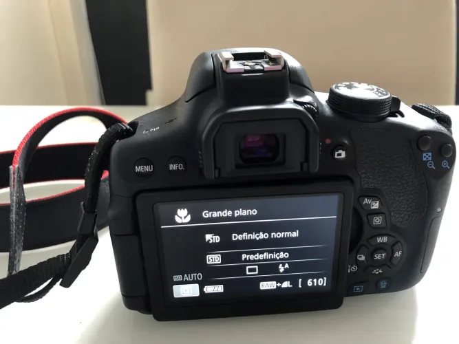 Câmera cânon t6i lente 18-55 kit completo
