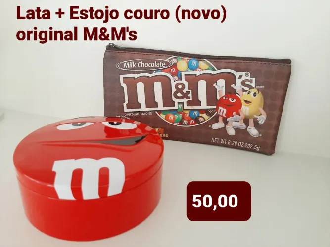 Lata vermelha M&M's