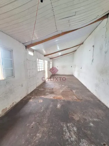 ALUGA-SE CÔMODO COMERCIAL NO JARDIM LUÍZA  AMPLO ESPAÇO E EXCELENTE ESTRUTURA PARA O SEU N