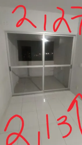Porta de alumínio de correr duas folhas