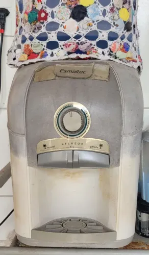 Gelagua Esmaltec funcionando perfeitamente