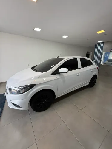 Chevrolet Onix Hatch LT 1.0 8V Flex Mec. 4P 2018