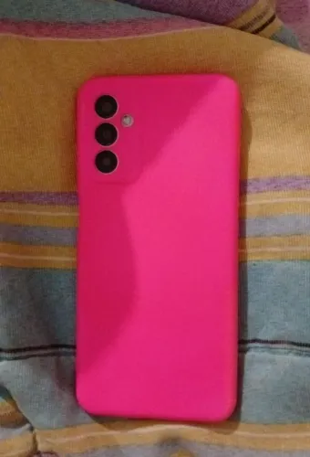 SAMSUNG M13