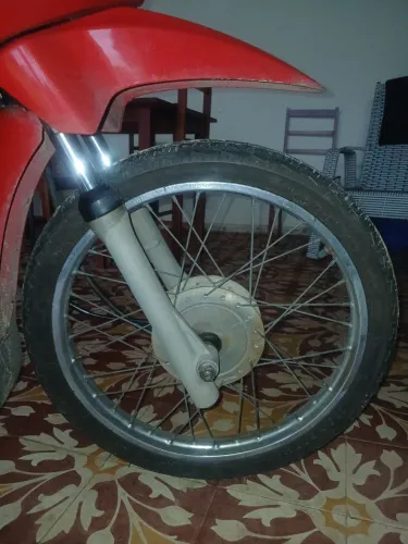 Par rodas e pneus