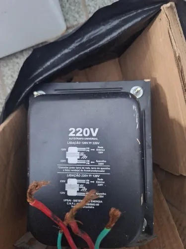 Autotransformador Upsai 7500VA Bivolt (Suporta até 5200W) com Nota Fiscal