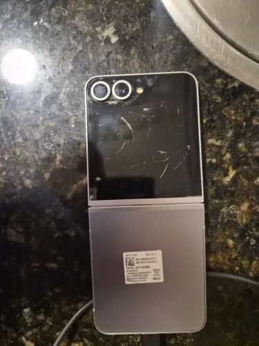 Celular Samsung flip 6