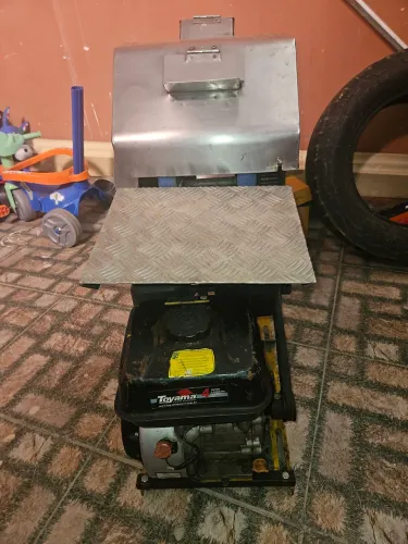 Vendo Engenho de cana a gasolina 