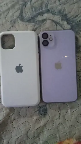Iphone 11 roxo