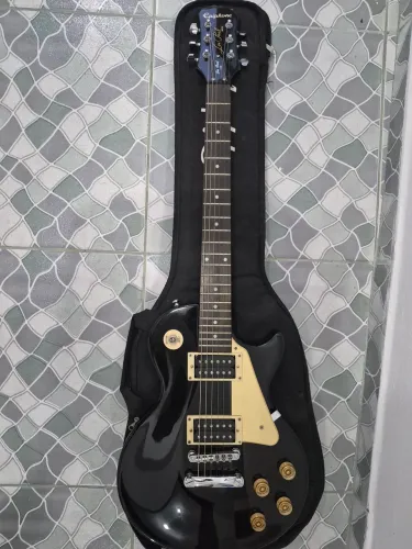 Guitarras troco por violão de tampo sólido de marca do meu interesse