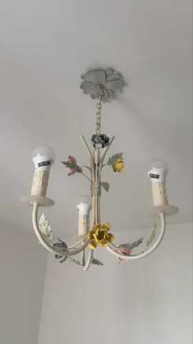 Lustre Provençal | Flores em Metal | 3 Luzes