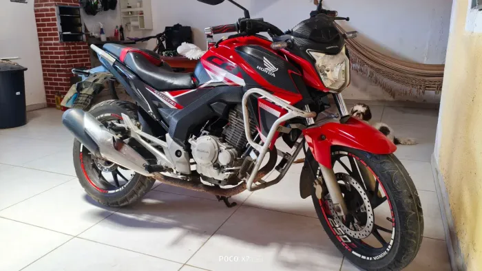 Cb250f impecável