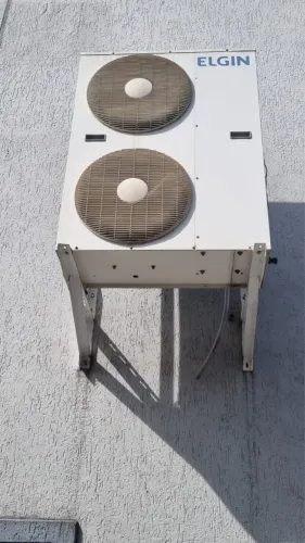 AR CONDICIONADO SPLIT PISO TETO ELGIN ECO 60000 BTUS FRIO 220V TRIFáSICO PTFE60B3NA