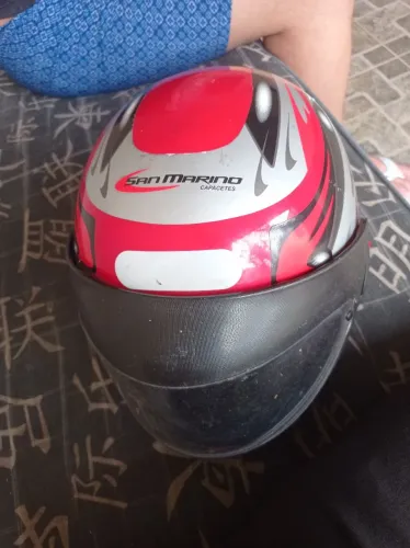 Capacete Sam marino número 56