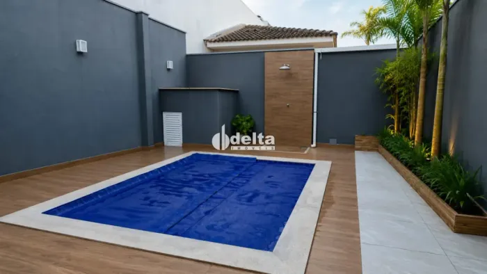 Casa com 3 quartos sendo suíte disponível para venda e locação no bairro Gávea Sul em Uber