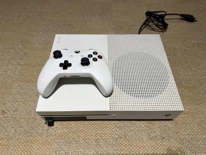 Xbox One S