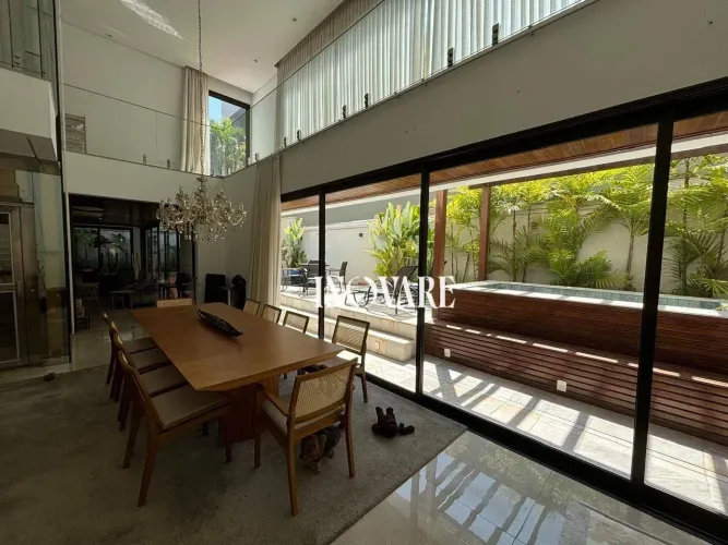 Casa com 4 dormitórios para alugar, 400 m² por R$ 23.200,00/mês - Nova Uberlândia - Uberlâ