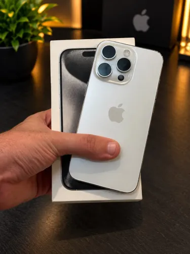 iPhone 15 pro 128gb