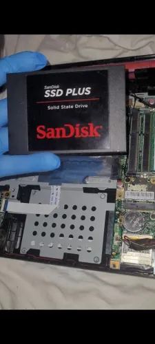 ssd sandisk 120gb, ou notebook completo.