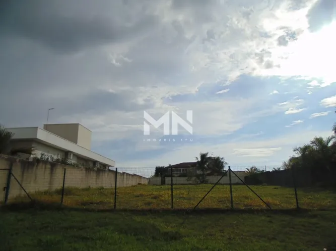 Terreno à venda no Condomínio Parque Ytu Xapada em Itu/SP.