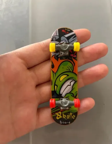 Skate de dedo novo