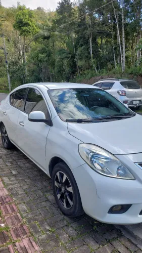 Nissan Versa SL 1.6 16V Flex Fuel 4P Mec. 2014