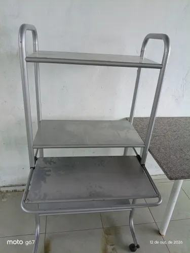 Mesa em aço