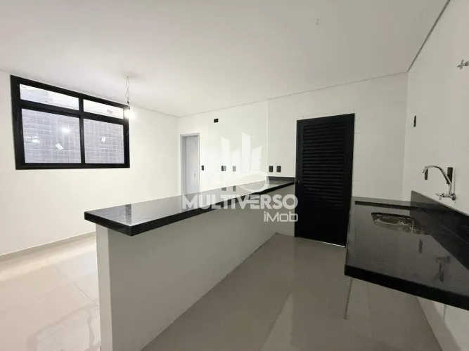 Casa à venda, 2 quartos no bairro Macuco em Santos