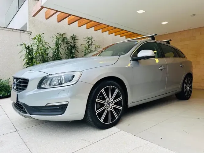 Volvo V60 T-4 Momentum 2.0 190cv 5P 2018
